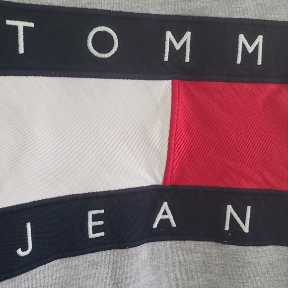 Tommy Jeans Sweatshirt - Picture 2 of 2